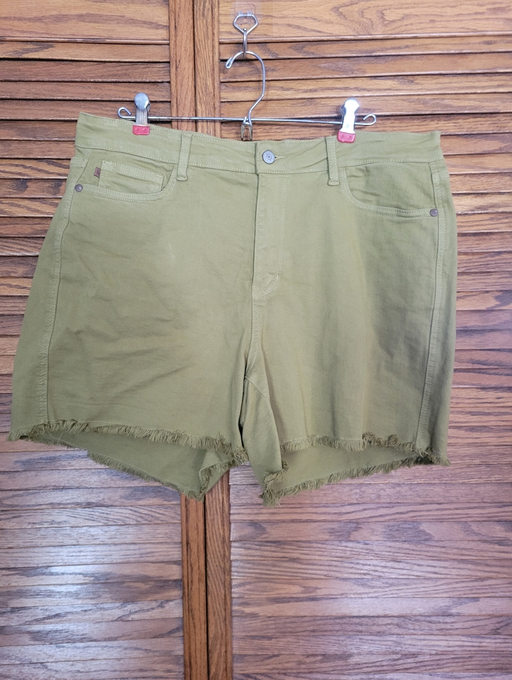 Judy Blue Olive Green Frayed-Hem‎ High-Rise Jean Shorts Size 2XL
